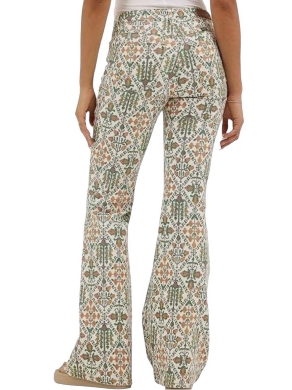 Wrangler 12 (31) x 32 Jeans Fierce Flare in Green Vintage Garden Tapestry NWT